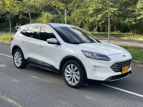 Ford Escape 2.500 Titanium híbrida