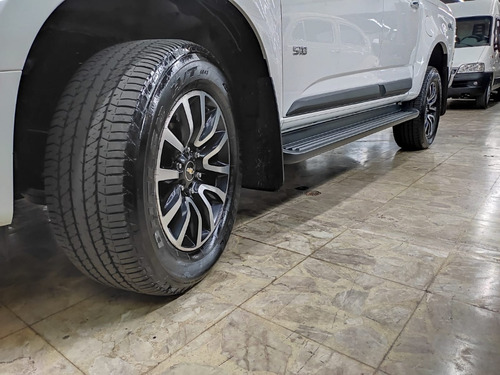 Imagem 10 de 11 de Chevrolet S10 Hilux Ranger Toro L200