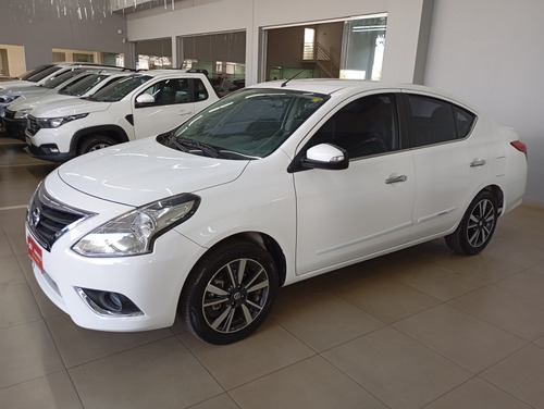 Nissan Versa 1.6 16V FLEXSTART UNIQUE 4P XTRONIC