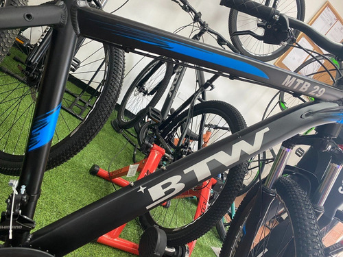 Imagen 5 de 10 de Bicicleta Montañera Rin 29 Marca Btw Aluminio Shimano