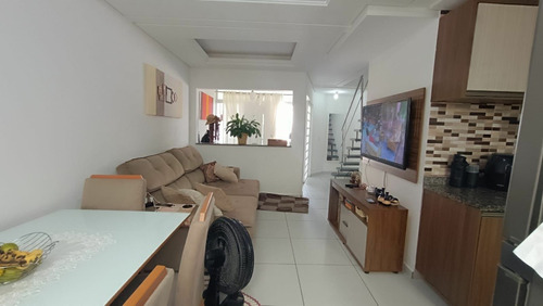 Ótimo Duplex/sobrado Com 2 Dormitórios!