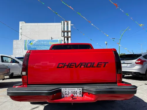 Chevrolet Cheyenne 5.3 2500 Cab Reg Paq N 4x2 Mt