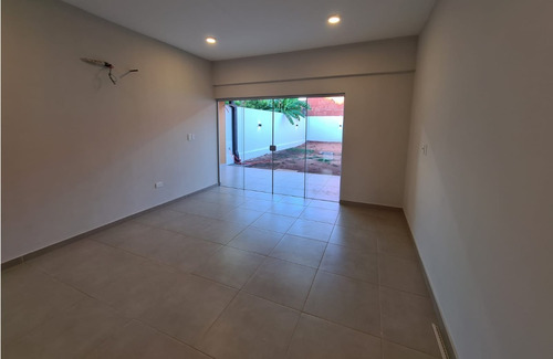 Imagen 11 de 15 de Dúplex En Mariano Roque Alonso Paraguay De 3 Dormitorios 1 Suite Con Parrilla Pisos De Porcelanato