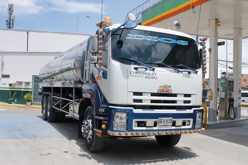 Camión Chevrolet Tanque Fvz Modelo 2020