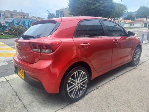 Kia Rio Hatch Back Rin 17 Techo Elec. Automatico