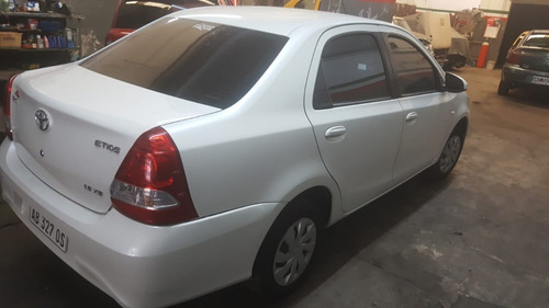Toyota Etios 2017 1.5, Titular / Nafta / 88.000 Km