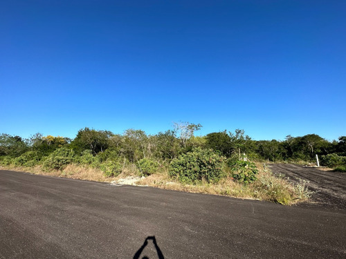 Terreno Residencial De 700 Mts En Zona De Alta Plusvalía Esquina