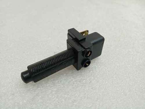 Switch Interruptor Stop Freno Ford Fiesta 2004 Std 1.6l (Usado)