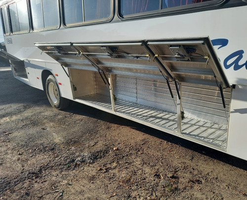 Imagem 14 de 15 de Onibus Rodoviario Mercedes Benz 1721 Ano 2003 48 Lugares
