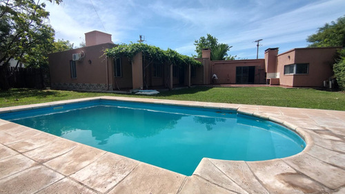 Venta Casa Seis Ambientes En Lujan De Cuyo Mendoza