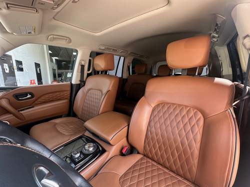 Infiniti QX80 5.6l Perfection 8 Pasajeros At