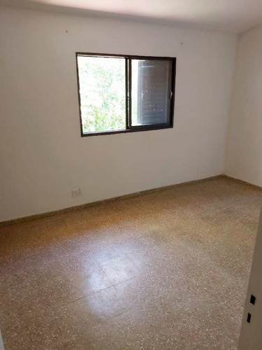 Imagen 5 de 10 de Hermosa Casa En Venta De 2 Dormitorios C/ Cochera En Tanti