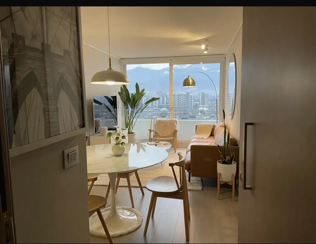 Imagen 3 de 30 de Arriendo Departamento Luminoso Con Vista Oriente