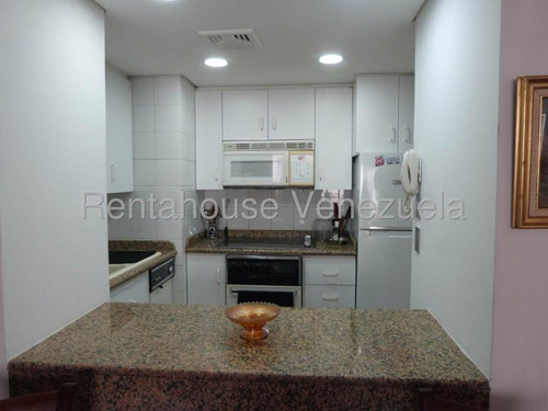 Apartamento En Alquiler Altamira 25-15367