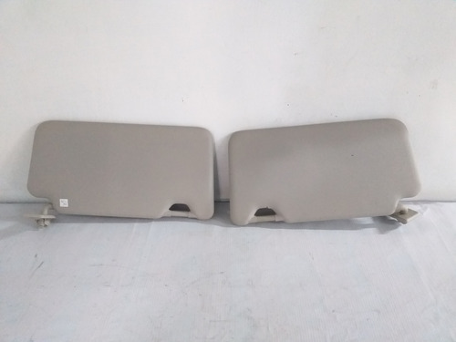 Viseras Para Sol Nissan March Versa Sin Espejo (Usado)