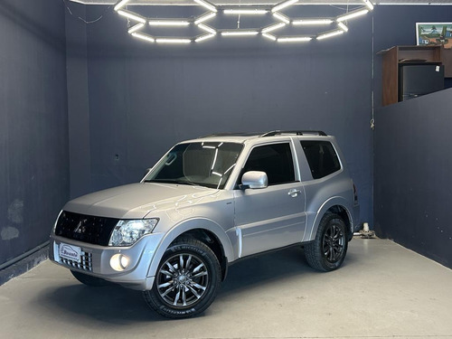 Mitsubishi Pajero Full 3.8 V6 250cv 3p Aut.