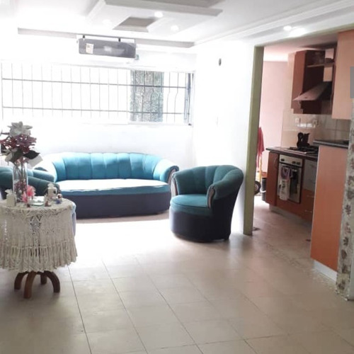 Imagen 2 de 6 de En Venta Apartamento En Charallave - Valle Chara