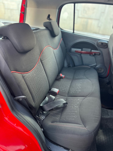 Fiat Uno 1.4 Sporting Flex 5p