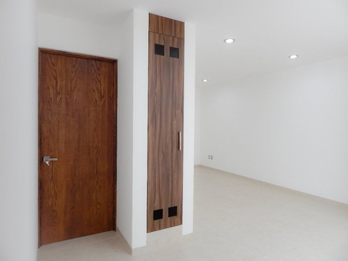Hermosa Residencia, Lomas De Juriquilla, Jardín, Terraza, Estudio O 4ta Rec Pb