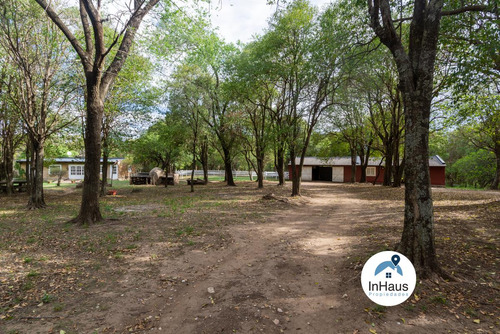 Casa De Categoría A Pocas Cuadras Del Centro De Villa General Belgrano
