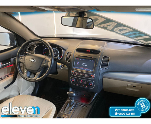 Imagem 8 de 13 de Kia Sorento 3.5 V6 24v 270cv 4x2 Aut. 2014/2015
