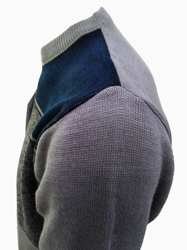 Imagen 3 de 5 de Suéter Gris Con Azul Marino Cuello Redondo