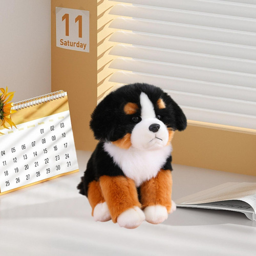 Lindo Perro De Peluche, Animales De Perro De Montaña De