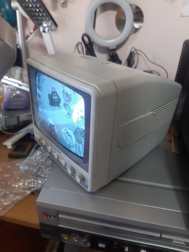 Mini Tv Antiga Commax Com Saída Av Coreana Raridade