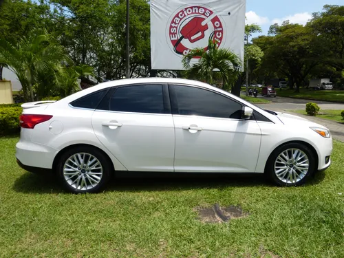 Ford Focus 2.0 Titanium