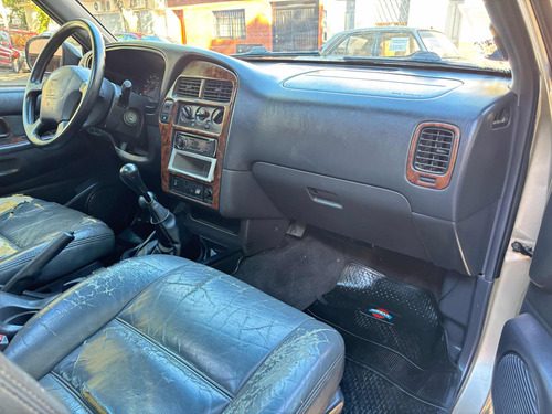 Nissan Pathfinder 3.3 Se