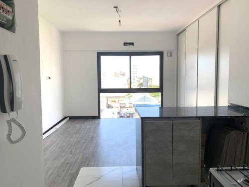 Venta Departamento Monoambiente Banfield.