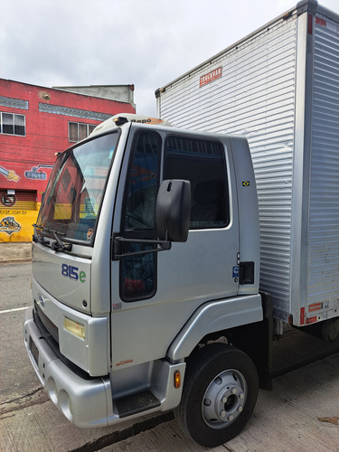 Ford Cargo 815 E Unico Dono Baixo Km Ano 10 Com Bau