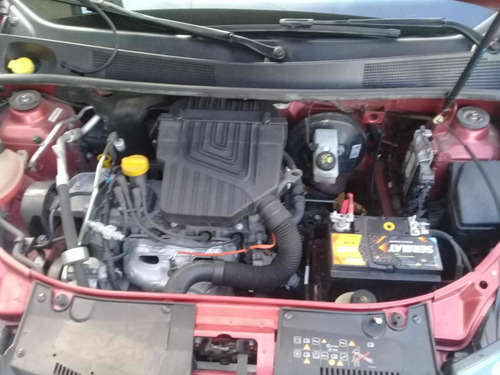 Imagen 13 de 15 de Renault Sandero 2017 1.6 Authentique 90cv Nac
