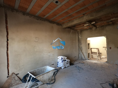 Imagem 7 de 30 de Ótimos Sobrados Com 3 Quartos No Bairro Cajuru, São 3 Unidades Sendo Uma De Esquina, Com Acessos Individuais No Conjunto Mercúrio, Oportunidade! - Ca01772 - 70281697
