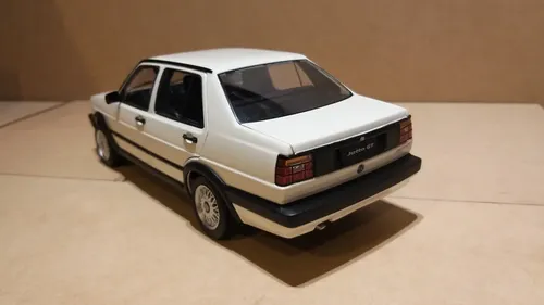 Vw Jetta A2 Mk2 1/18 Mission Model | MercadoLibre