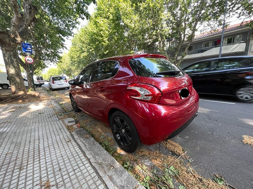 Imagen 4 de 12 de Peugeot 208 2014 1.6 Feline Pack Cuir