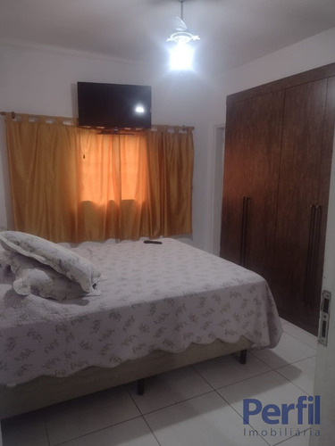 Imagem 4 de 9 de Casas - 2 Dormitórios - 2341