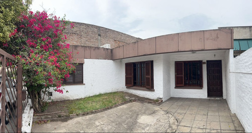 Venta De Casa 4 Ambientes En Loma Hermosa, Tres De Febrero