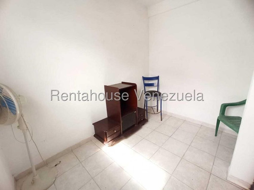 Hermosa Y Comoda Casa En Alquiler Cabudare, Urbanizacion Roca Terra Mls #25-25005 Fcd