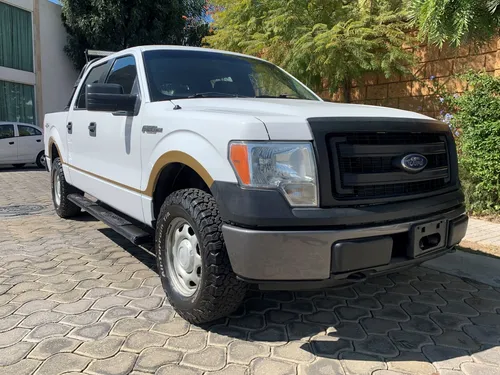 Ford F-150 XL DOBLE CABINA 4x4