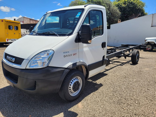 Iveco Daily 30s13 Chassi Alongado