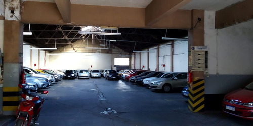 Imagen 2 de 8 de Venta De Galpón-depósito-estacionamiento En Flores