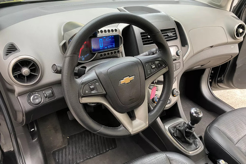 Chevrolet Sonic 1.6 Ltz 5 p
