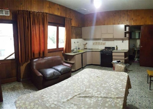 Imagen 9 de 11 de Casa Multifamiliar Tipo Ph Con Local + Depeartamento En Venta - Moron Sur