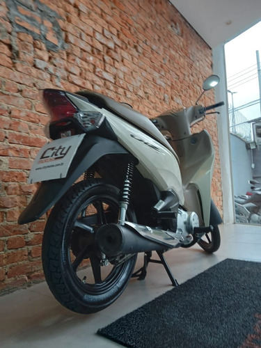 Imagem 6 de 17 de Honda Biz 125 2018 / 2018 ** Único Dono * Conservada **
