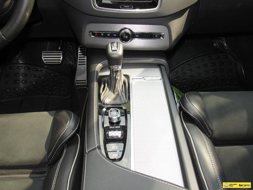 Imagen 19 de 25 de Volvo Xc90 2.0 Awd T6 R-desing