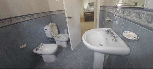 Imagen 12 de 13 de Hermoso Chalet En Esquina , Zona Centrica De Llavallol