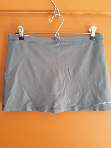 Conjunto De Polleras Y Musculosa Deportiva Admit One. Mujer