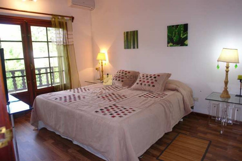 Imagen 26 de 30 de Venta De Casa De 6 Dormitorios En Beverly Hills