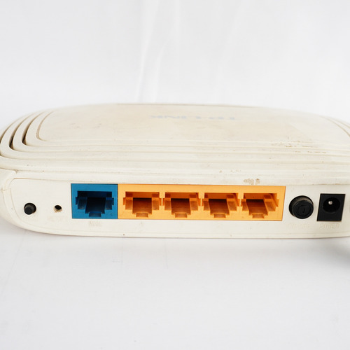Router Inalámbrico Wifi Tplink 150mbps Tl - Wr740n (Usado)